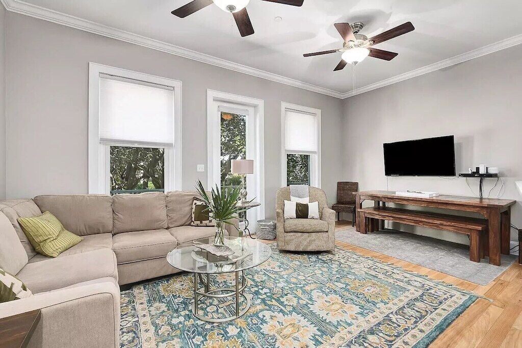 Ocean views, heated pool, 200 steps 2 beach/dining/shops