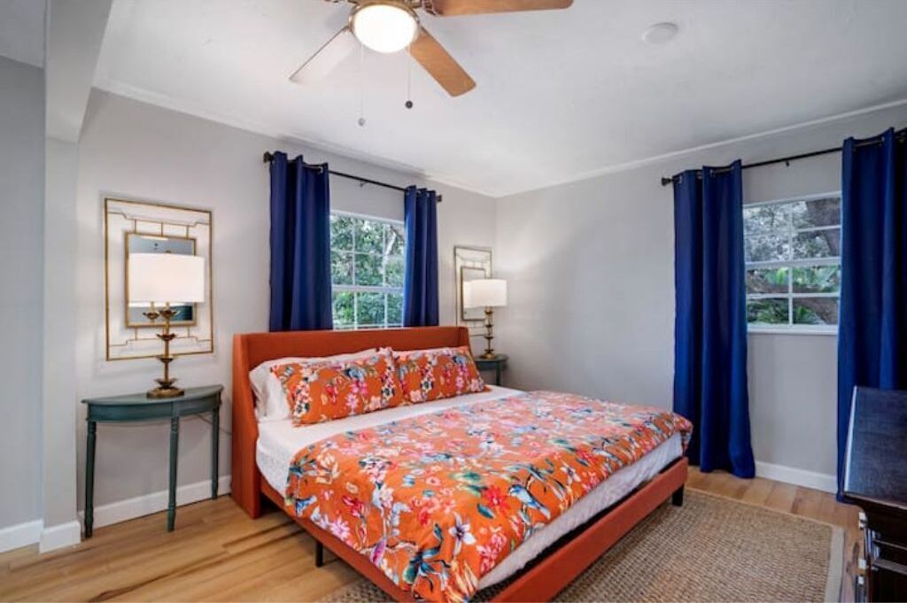 New 3 bedroom, close to Siesta