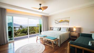 Habitación triple superior, hidromasaje | Minibar, caja de seguridad en la habitación, wifi gratis y ropa de cama