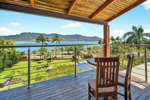 Minibar, in-room safe, free WiFi, bed sheets - Velas do Engenho Hotels and Events (Ilhabela)
