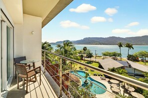 Minibar, in-room safe, free WiFi, bed sheets - Velas do Engenho Hotels and Events (Ilhabela)
