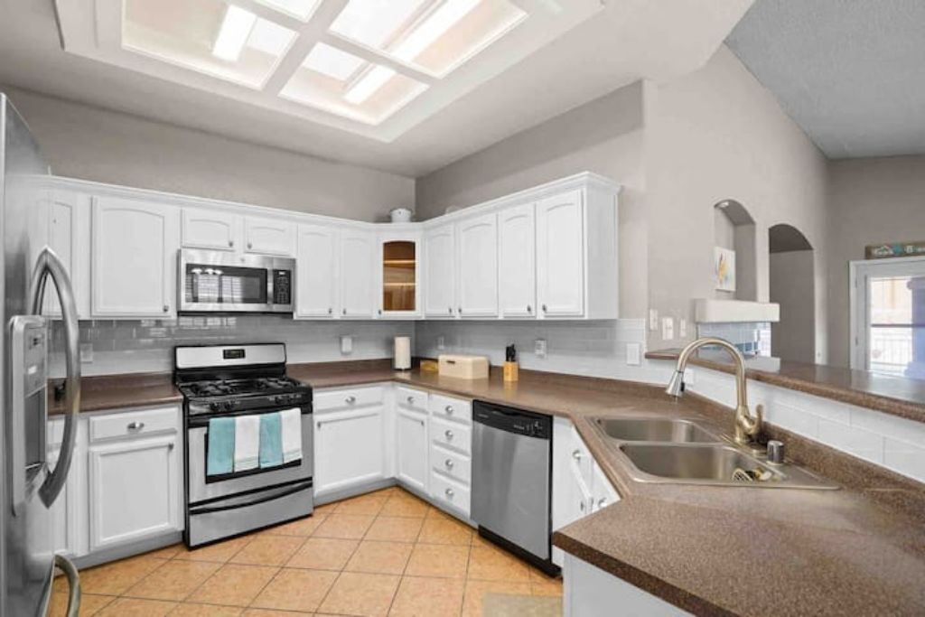 Mini Resort! Come enjoy the cool blue colors and ocean 🌊 style feel of our home