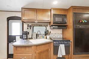 Private kitchen - Perfect camper for your vacation (Ellenton)