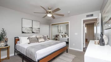 3 bedrooms, desk, iron/ironing board, free WiFi