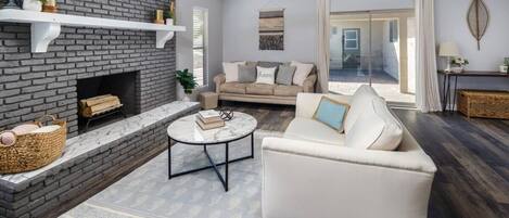 Smart TV, fireplace, computer monitors