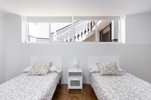 4 Schlafzimmer, Bügeleisen/Bügelbrett, kostenloses WLAN, Bettwäsche