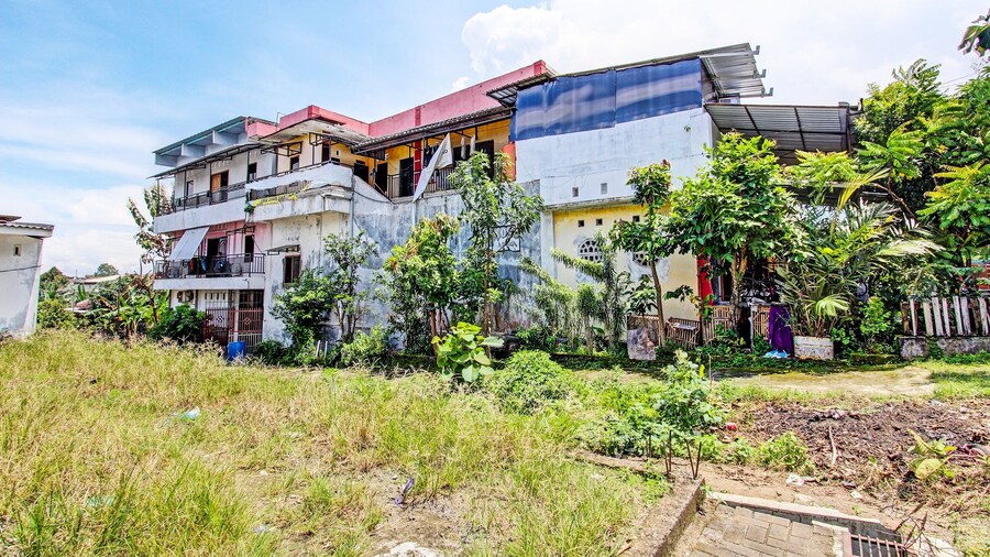 Hotel O Adinda Kost