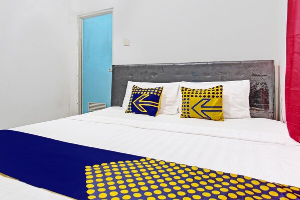 Double Room | Laptop workspace, free WiFi, bed sheets