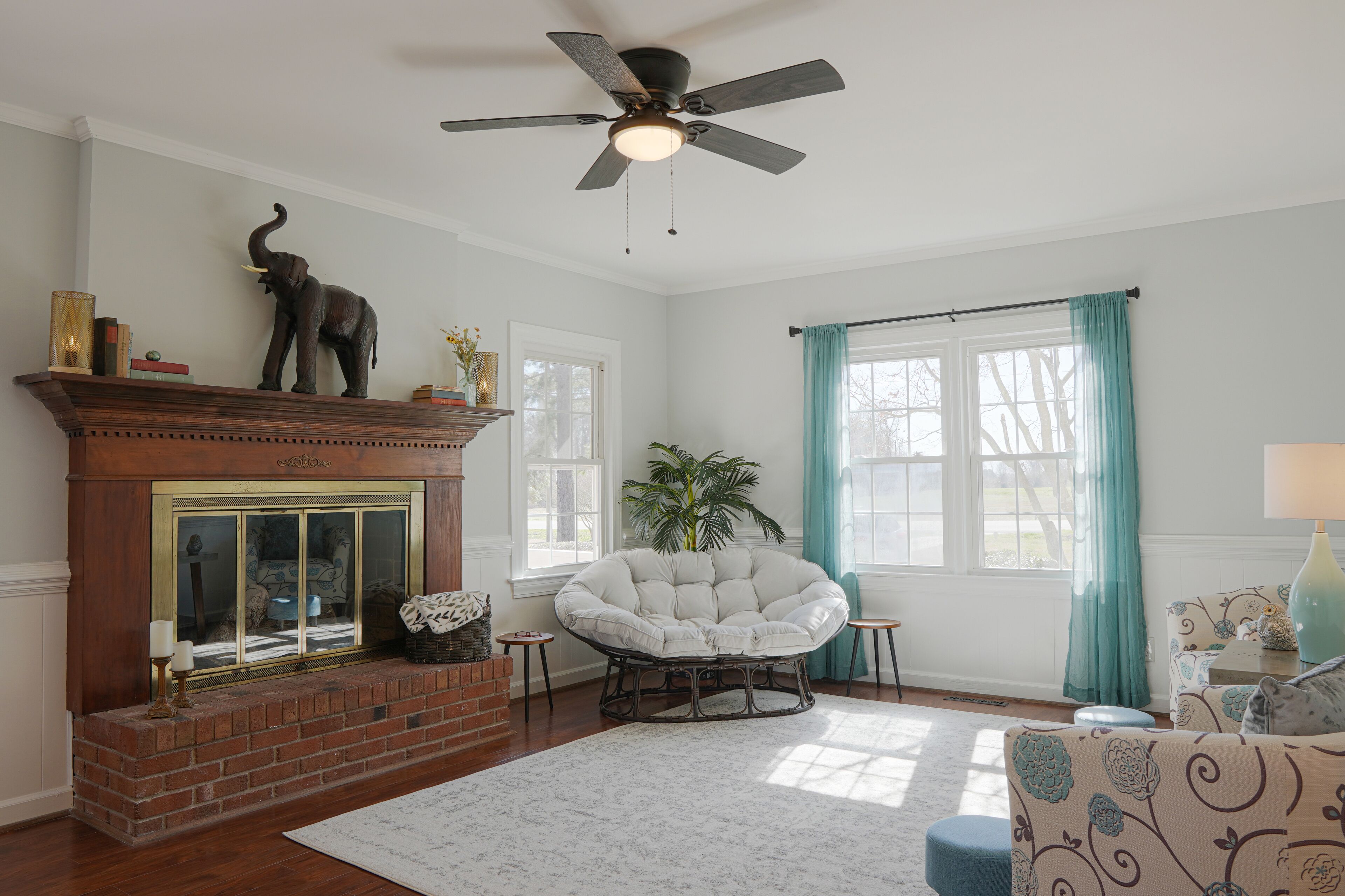 Beautiful, large home for family or friend gatherings!