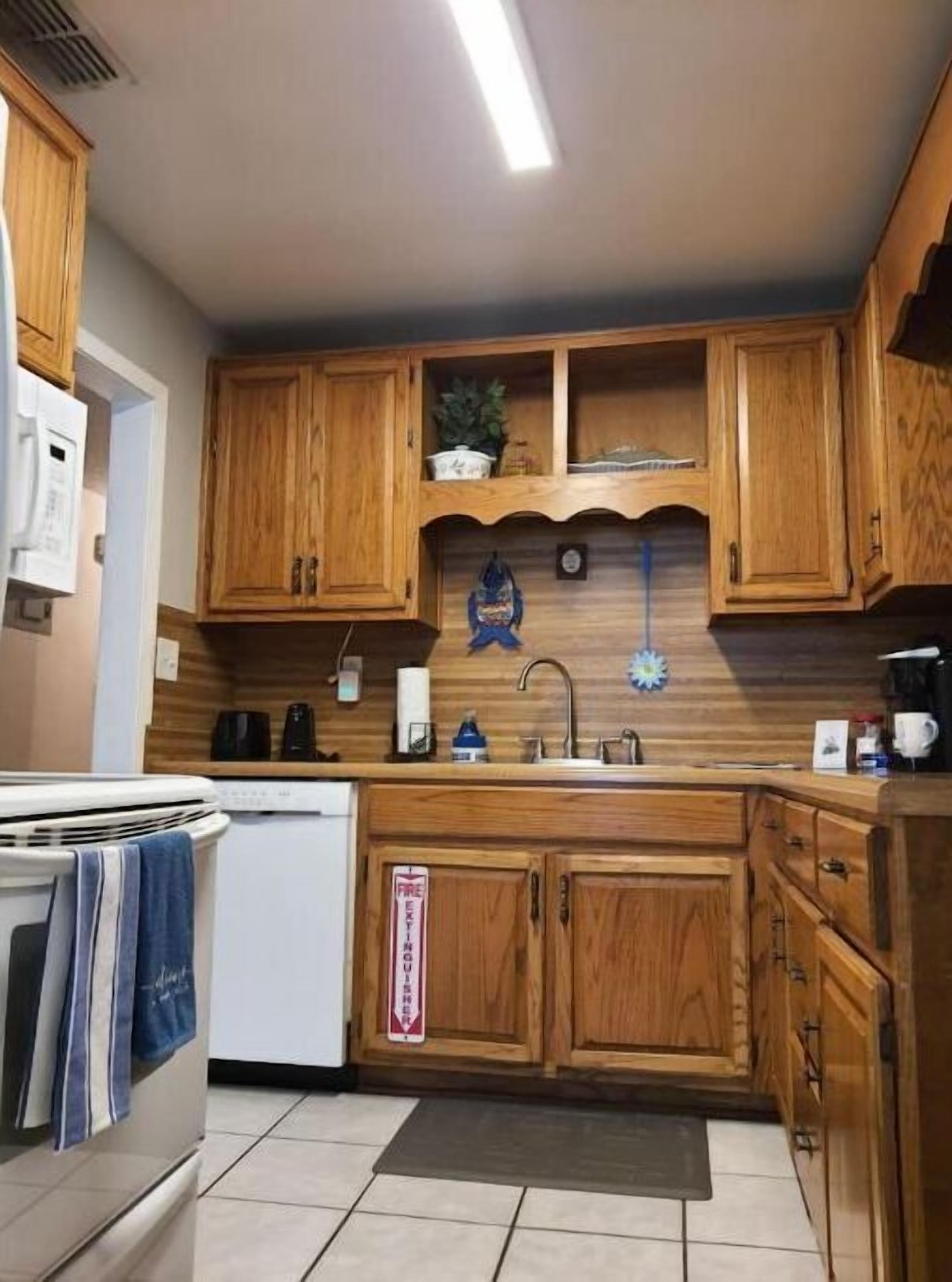 FWB Vacations house-TV in rooms Free Wi-Fi & park