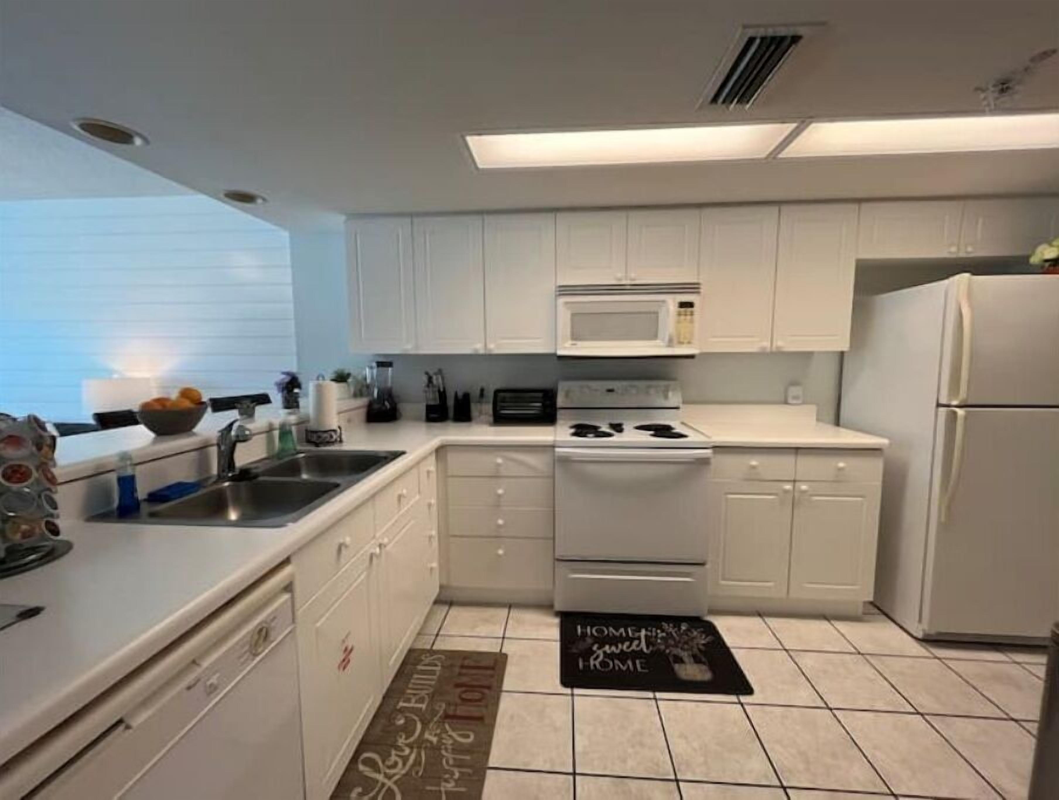 FWB SeaCrest- by The Beach! Free Wi-Fi and parking