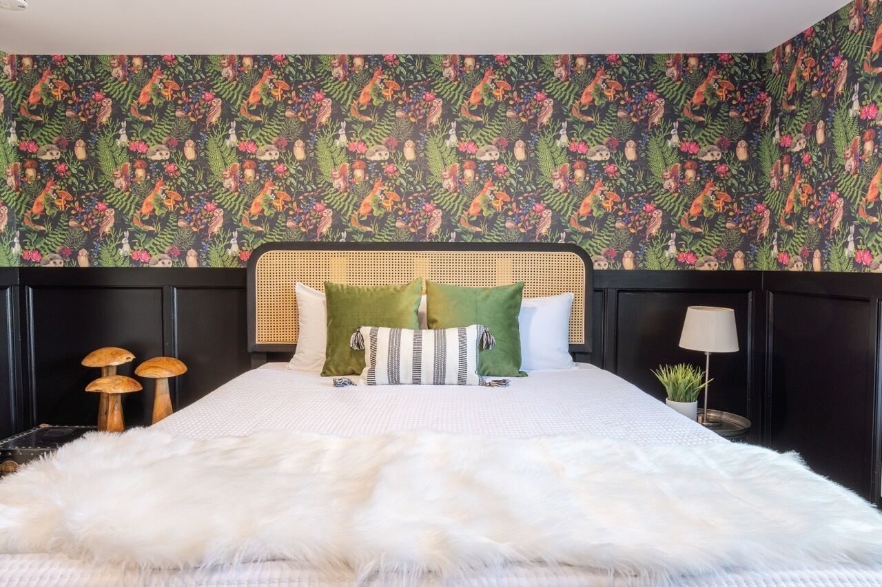 2 多间卧室、免费 WiFi、床单