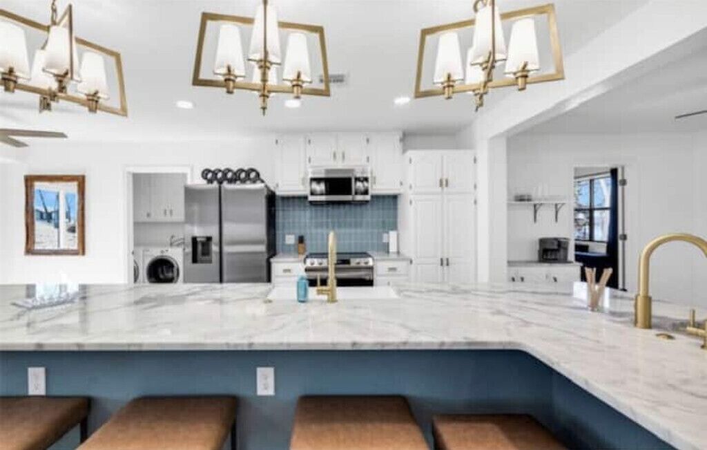 Monkey Island Getaway-The MIG