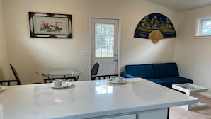 Unclassified image, 3 of 21, button - Fabulous and Easy commute! nice 3bedroom2bath house washer dryer (Oakland)