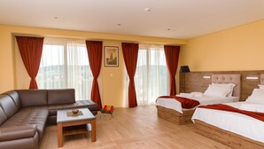 Classic Triple Room | WiFi (free) - Franca Hotel Ulcinj (Ulcinj)