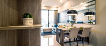 Robertson BY Shahjalal Suites