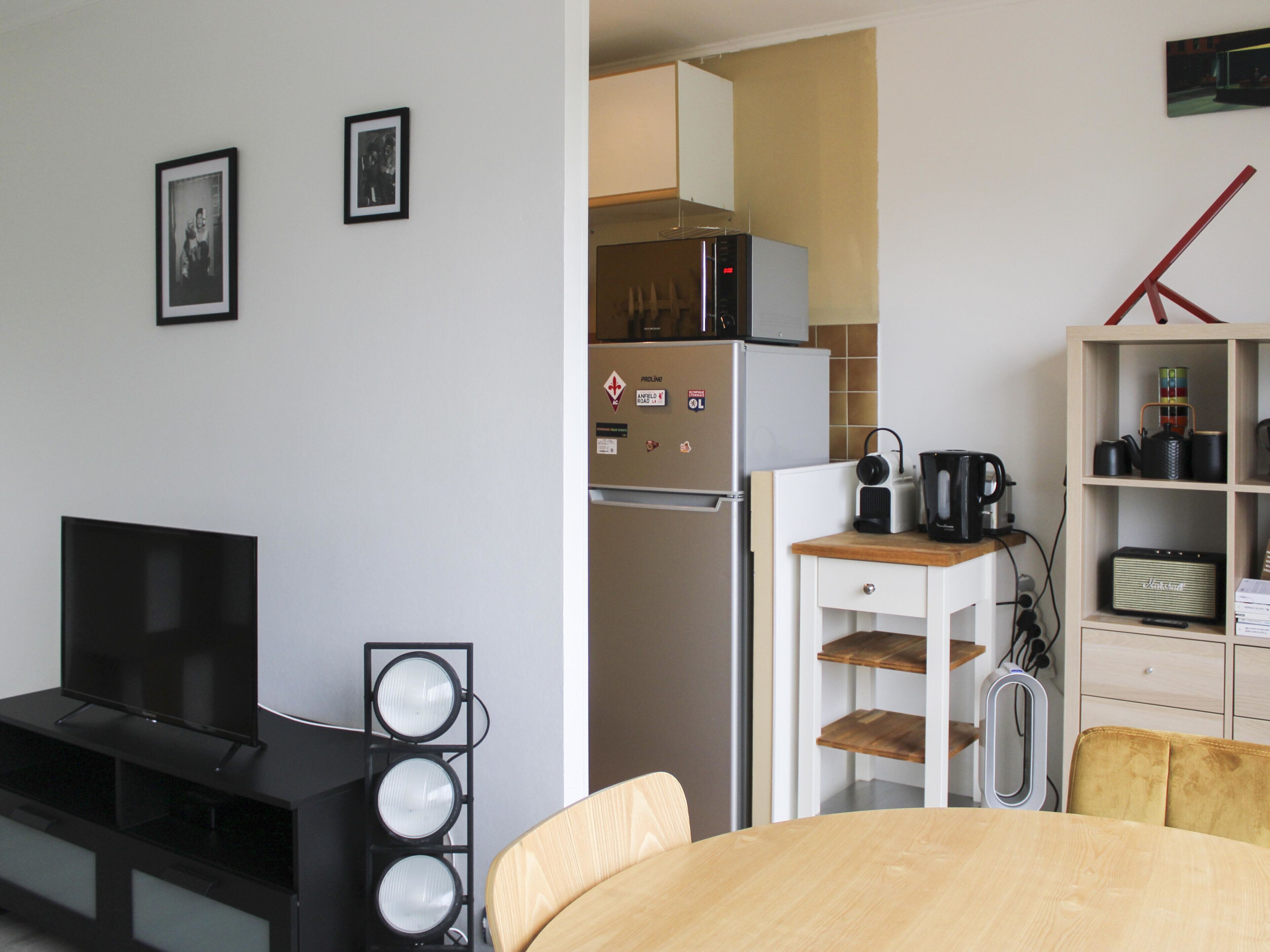 Bright and pleasant studio near downtown