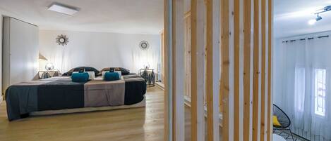 1 chambre, fer et planche à repasser, Wi-Fi, draps fournis