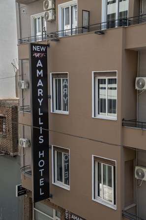 Exterior - New Amaryllis Hotel (Athens)