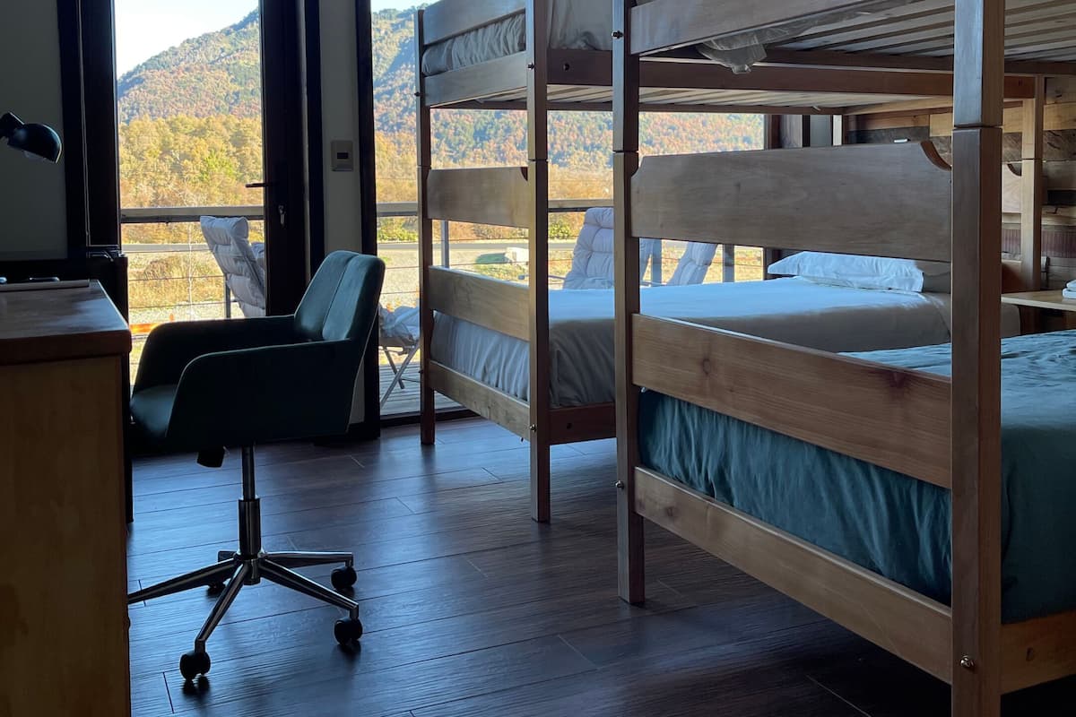 Family Suite, Multiple Beds, Balcony, Mountain View