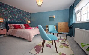 3 bedrooms, WiFi, bed sheets