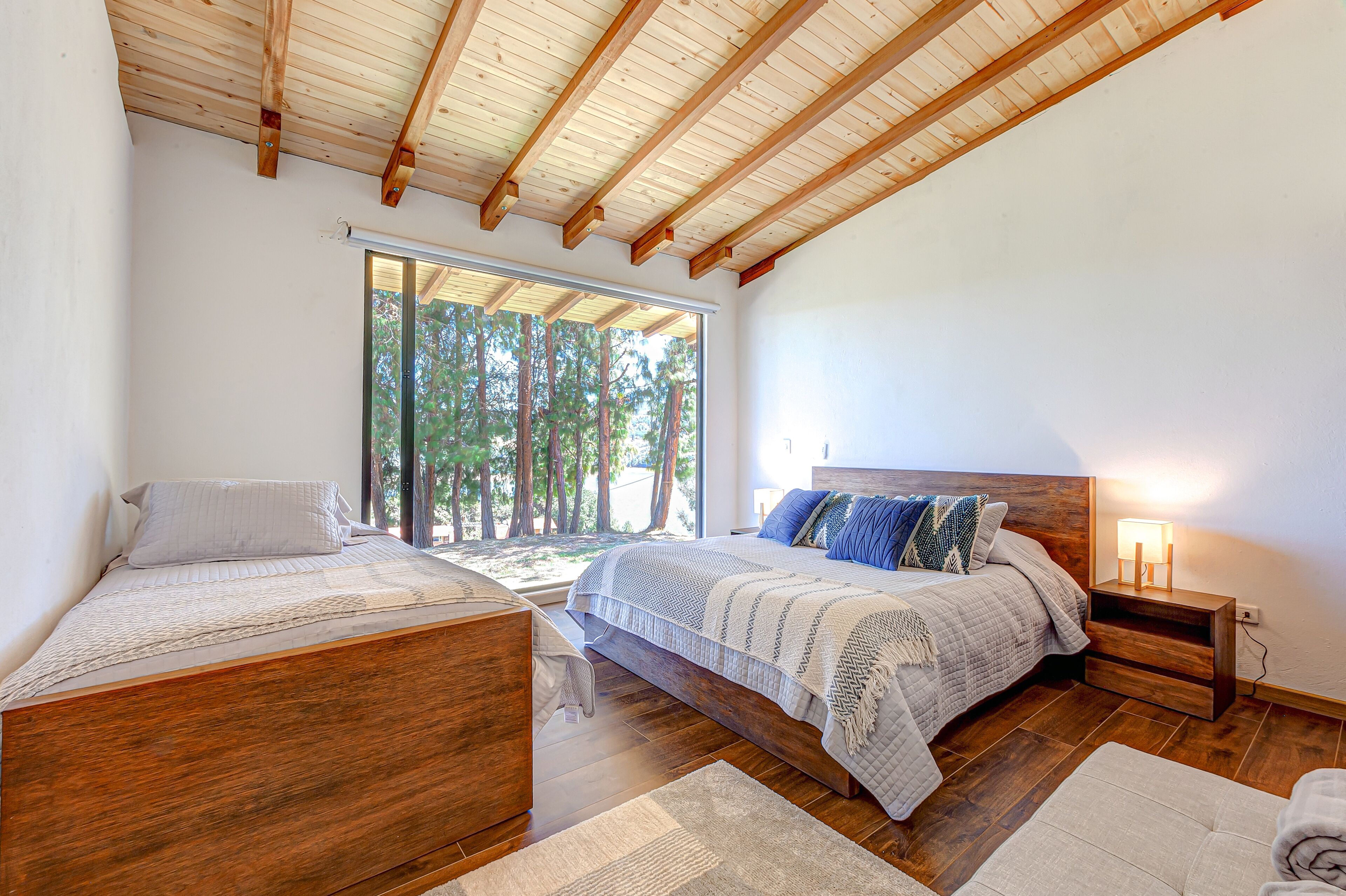 Spectacular house in El Sisga with jacuzzi and stunning view to the reservoir