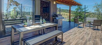 Spectacular house in El Sisga with jacuzzi and stunning view to the reservoir