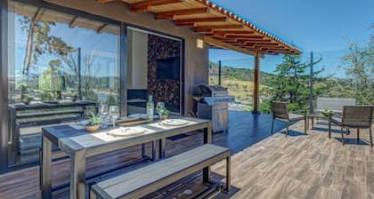 Spectacular house in El Sisga with jacuzzi and stunning view to the reservoir