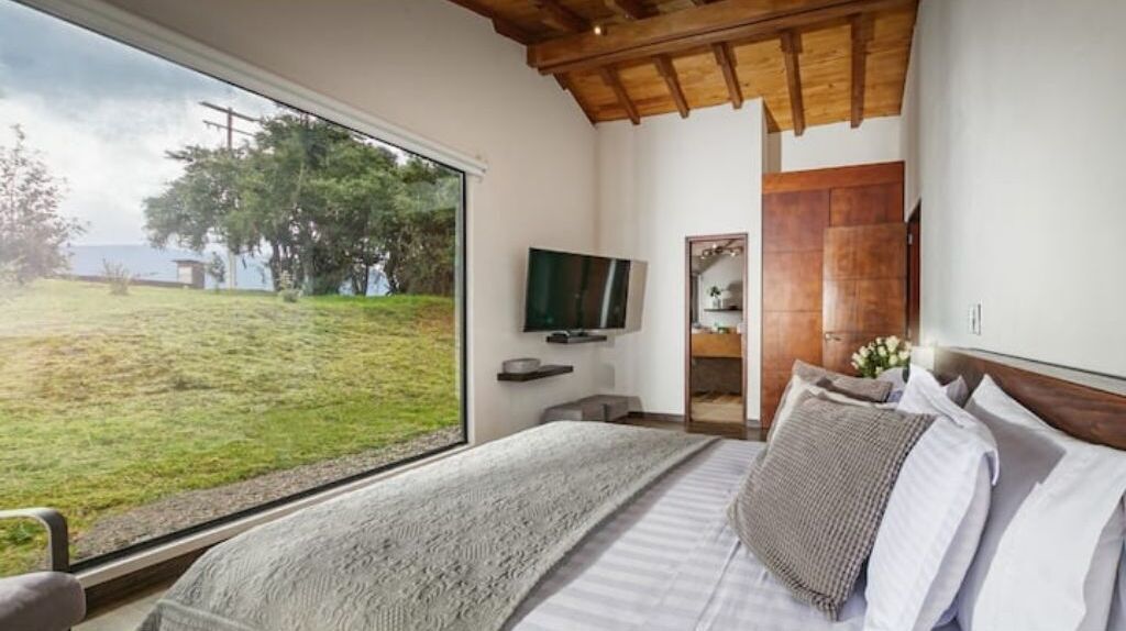 Spectacular modern house in the Sisga of Naqua