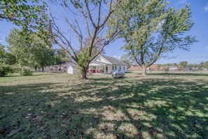 Exterior - Cozy 2BR Retreat | Fenced Yard | Pet-Friendly (Saint James)