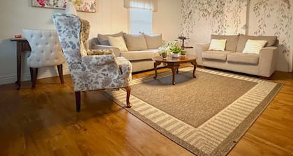 Pet-Friendly 2BR | Fenced Yard | Near Wineries