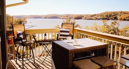 Lakefront 3BR/2BA Condo | Sleeps 8 | Osage Beach | Pool Access | Scenic Views