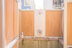 Property grounds - Ocean Mist II |3bd, 2.5ba| Sleeps 8 (San Diego)