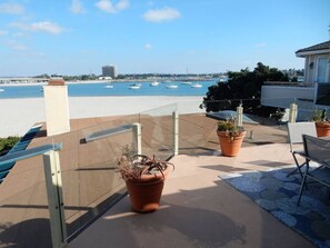 Property grounds - The Bayside Bungalow (San Diego)