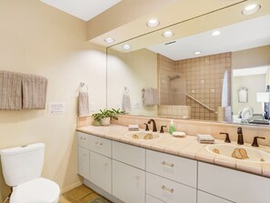 Bathtub, hair dryer