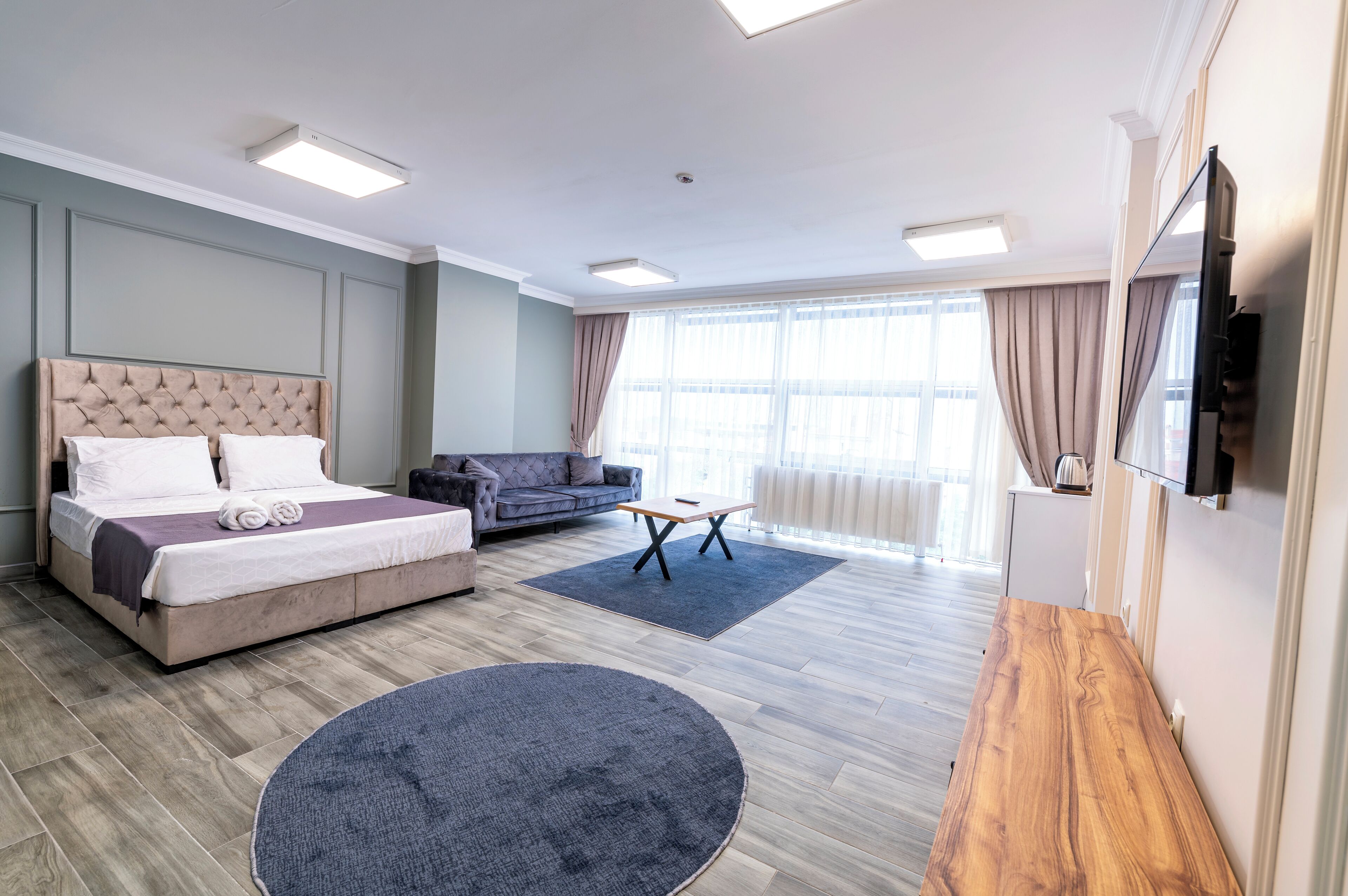 Superior-Zimmer | Bettwäsche aus ägyptischer Baumwolle, hochwertige Bettwaren, Minibar