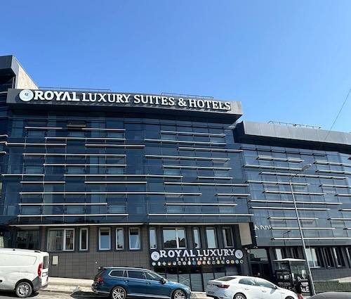 The Royal Luxury Hotel