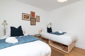 3 Schlafzimmer, Bügeleisen/Bügelbrett, Reisekinderbett, kostenloses WLAN