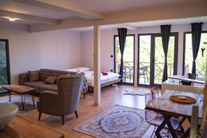 Egyptian cotton sheets, premium bedding, down duvets, minibar - MONTANA SUITE BUNGALOW (Akçaabat)