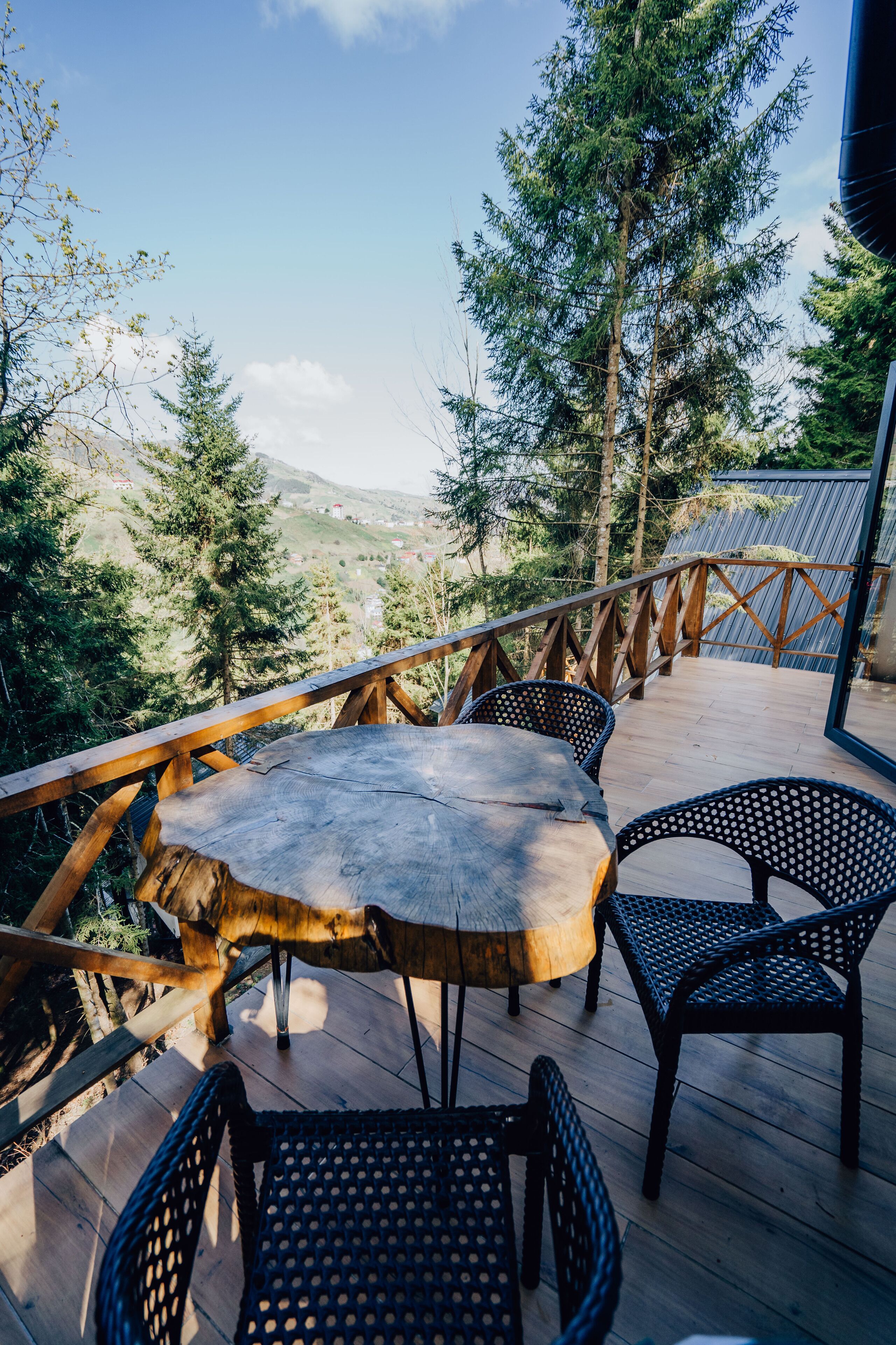 Egyptian cotton sheets, premium bedding, down duvets, minibar