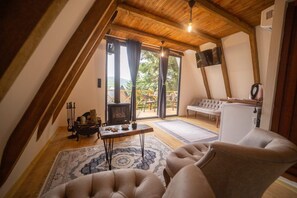 Egyptian cotton sheets, premium bedding, down duvets, minibar - MONTANA SUITE BUNGALOW (Akçaabat)