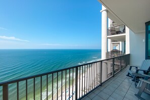Property grounds - Luxurious Oasis at OB 3br/4ba Beachfront Condo! (Orange Beach)