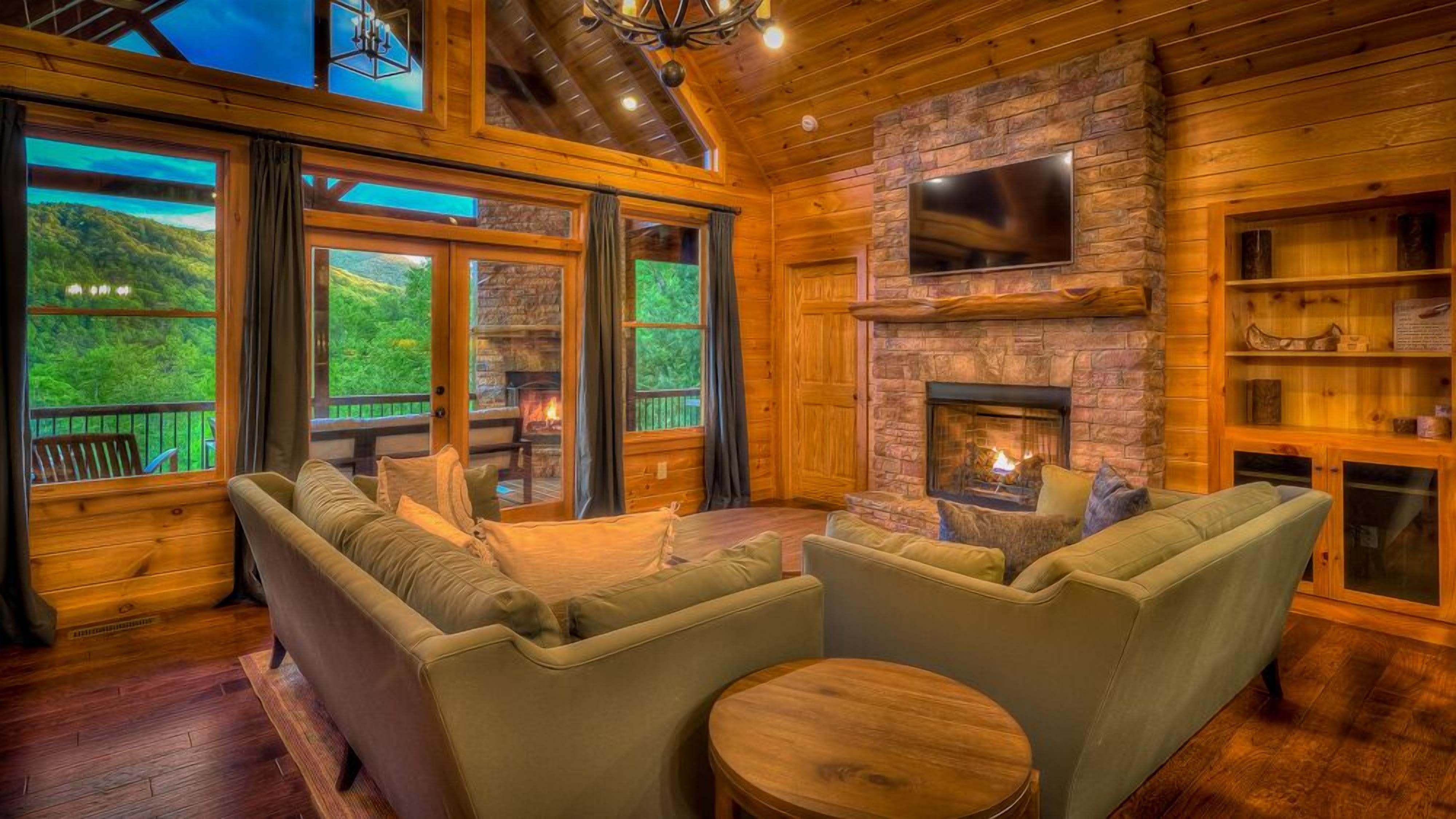 Ridgescapes - Panoramic Mountain Views | 2 Game Rooms | Hot Tub