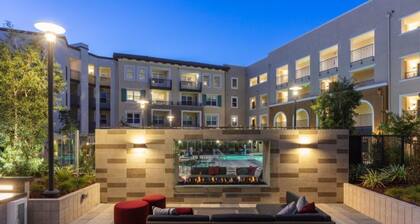 Secluded 2BR Condo with Tranquil Pool in a Quiet Neighborhood
