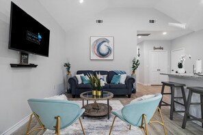 Smart TV - Cozy 3bed/2bath Home I Minutes from Lake Conroe  (Montgomery)