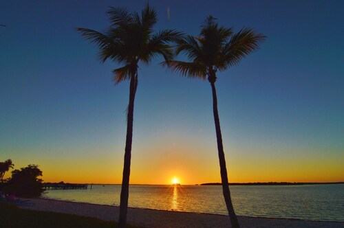 Sanibel Harbour Resort Harbour Tower 312  Relaxing getaway overlooking the water