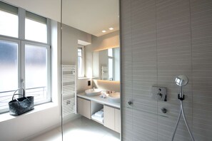 Suite, 1 cama de matrimonio grande, no fumadores, terraza | Baño