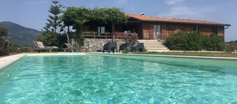 Grande Villa 10 Personnes 2Km Mer Avec Piscine Privée, sur Très Grand Terrain