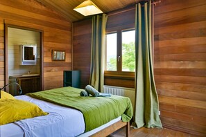 5 chambres, bureau, lit de bébé portatif, accÚs au Wi-Fi (inclus)