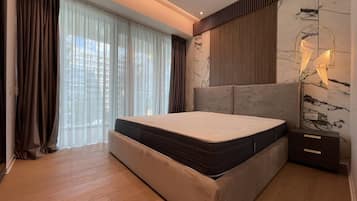 Business Apartment | 1 bedroom, iron/ironing board, free WiFi